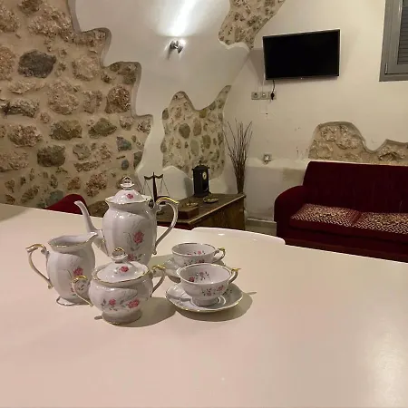 καμάρα χωριό φοινίκι , Kamara Finiki Village * Moláoi