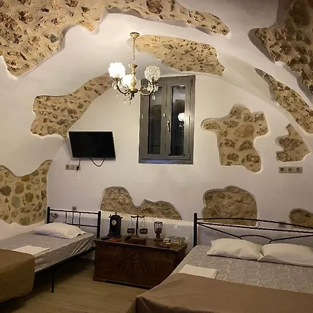 Appartement καμάρα χωριό φοινίκι , Kamara Finiki Village Moláoi