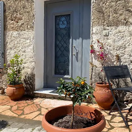 καμάρα χωριό φοινίκι , Kamara Finiki Village *