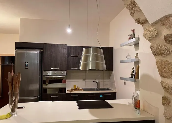 καμάρα χωριό φοινίκι , Kamara Finiki Village